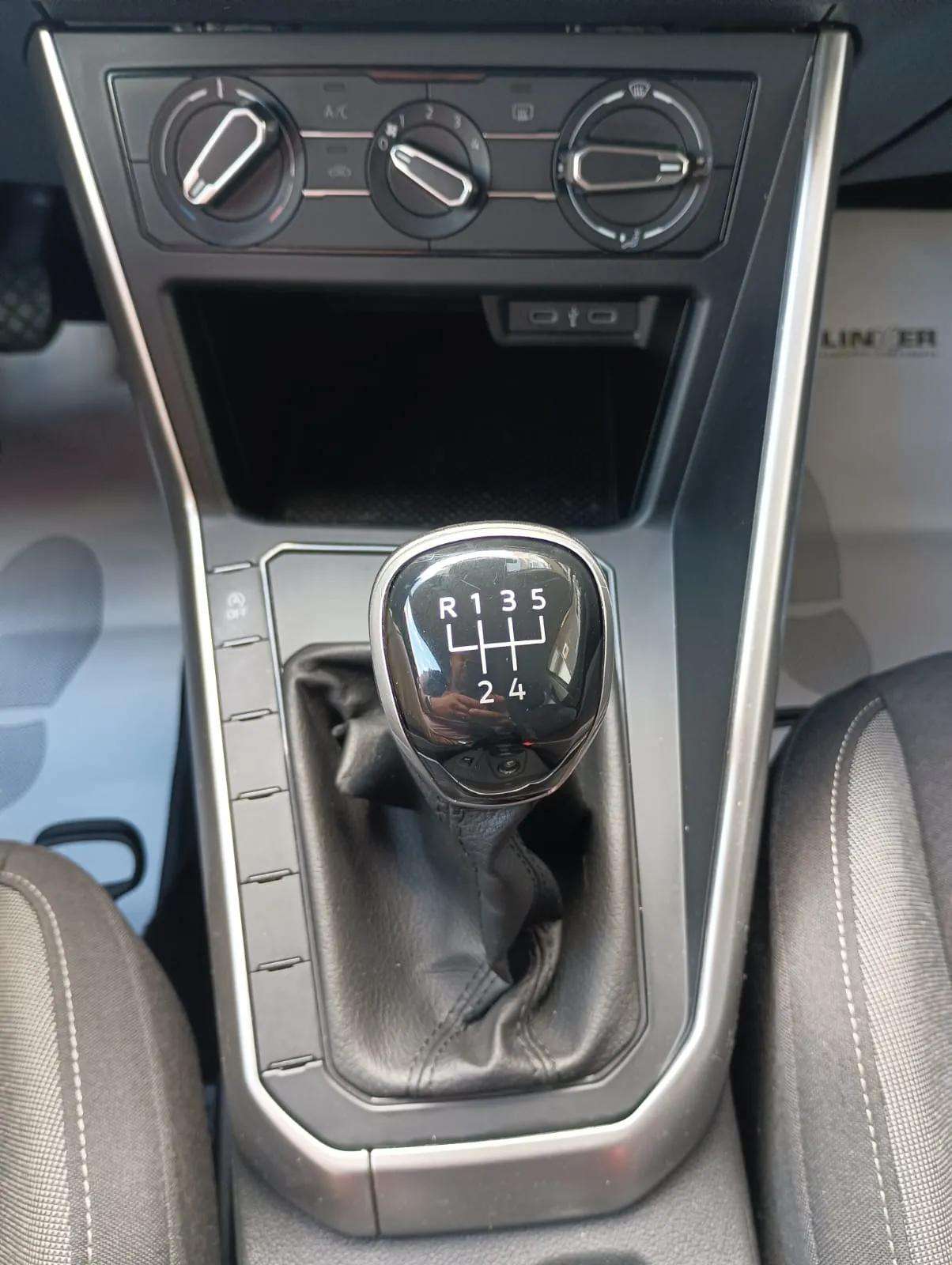 Volkswagen Taigo segunda mano, año de fabricación - 2023, color gris, precio 16490€ | foto-17