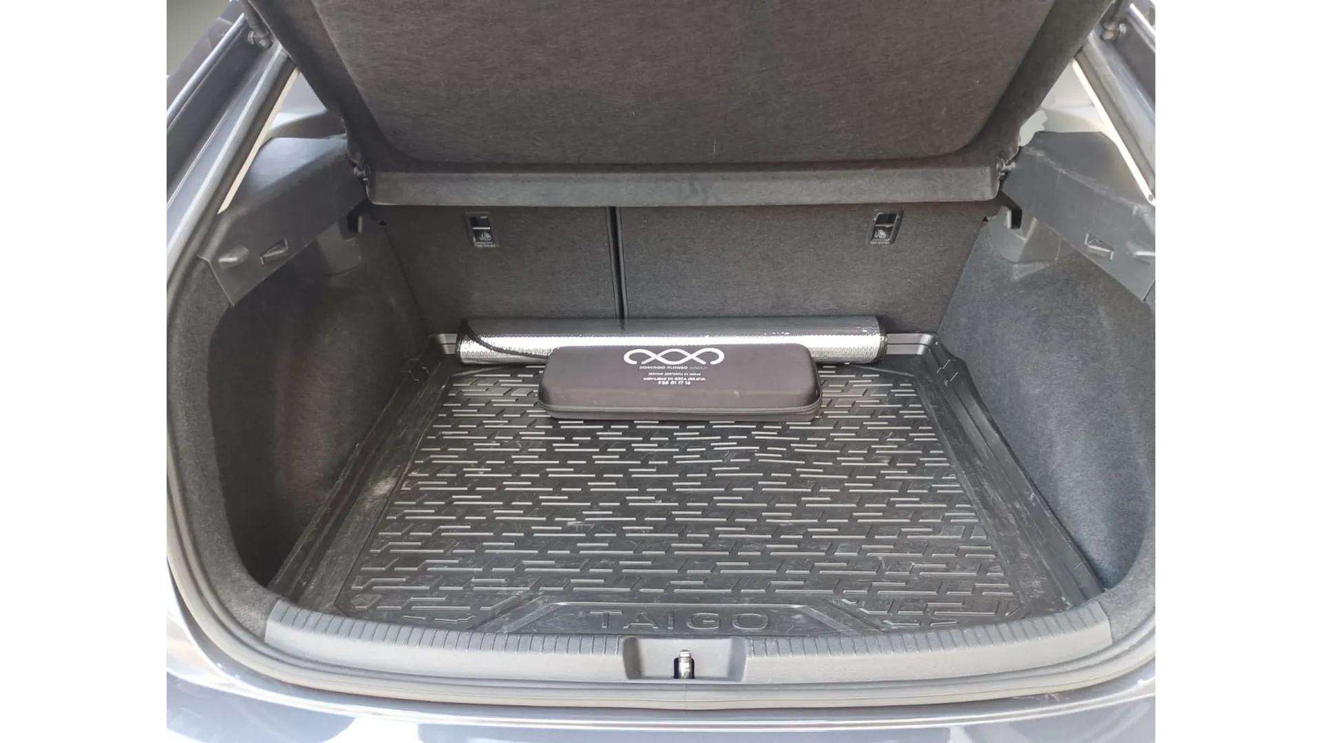 Volkswagen Taigo segunda mano, año de fabricación - 2023, color gris, precio 16490€ | foto-18