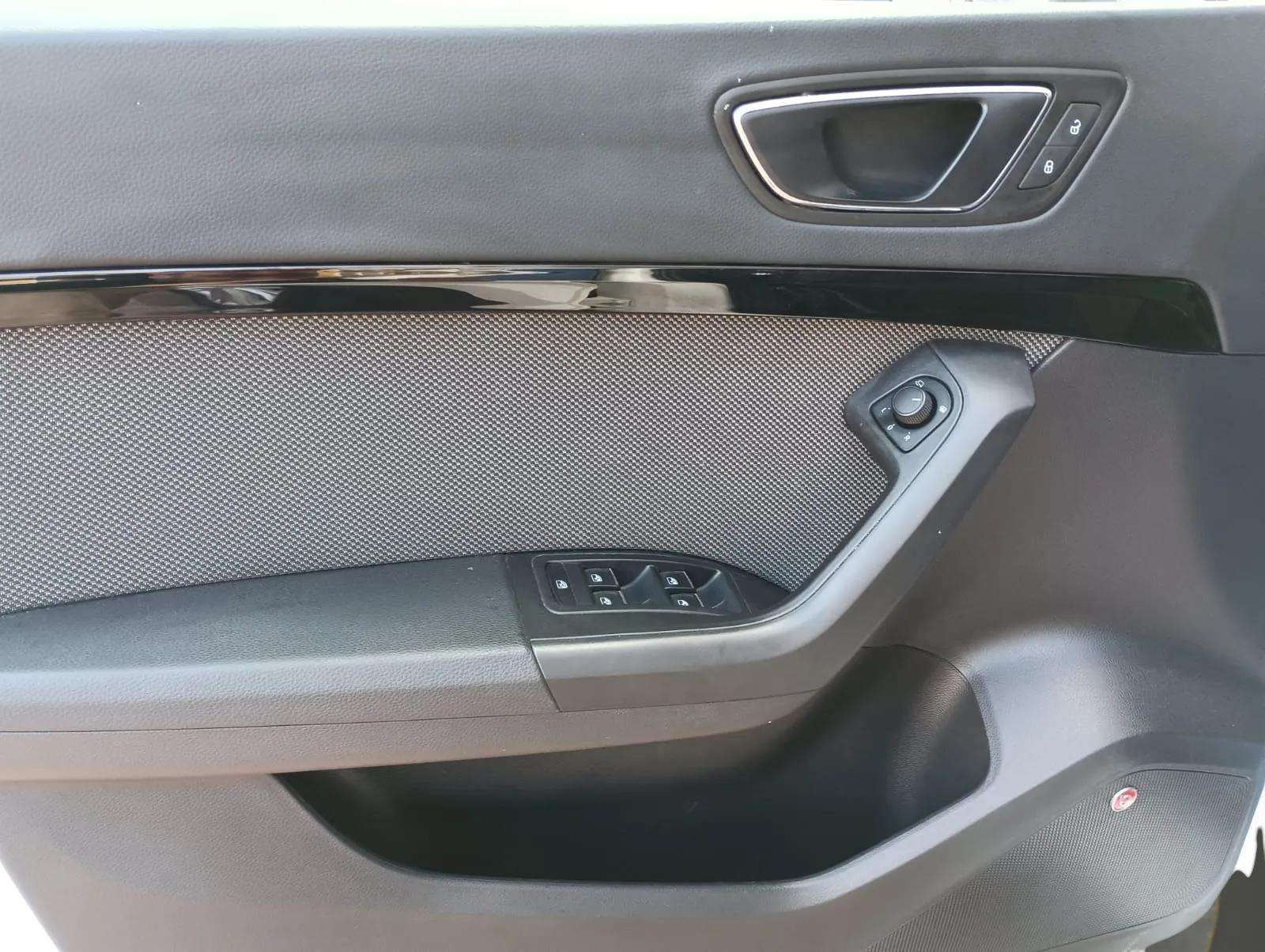 SEAT Ateca segunda mano, año de fabricación - 2018, color blanco, precio 16490€ | foto-10