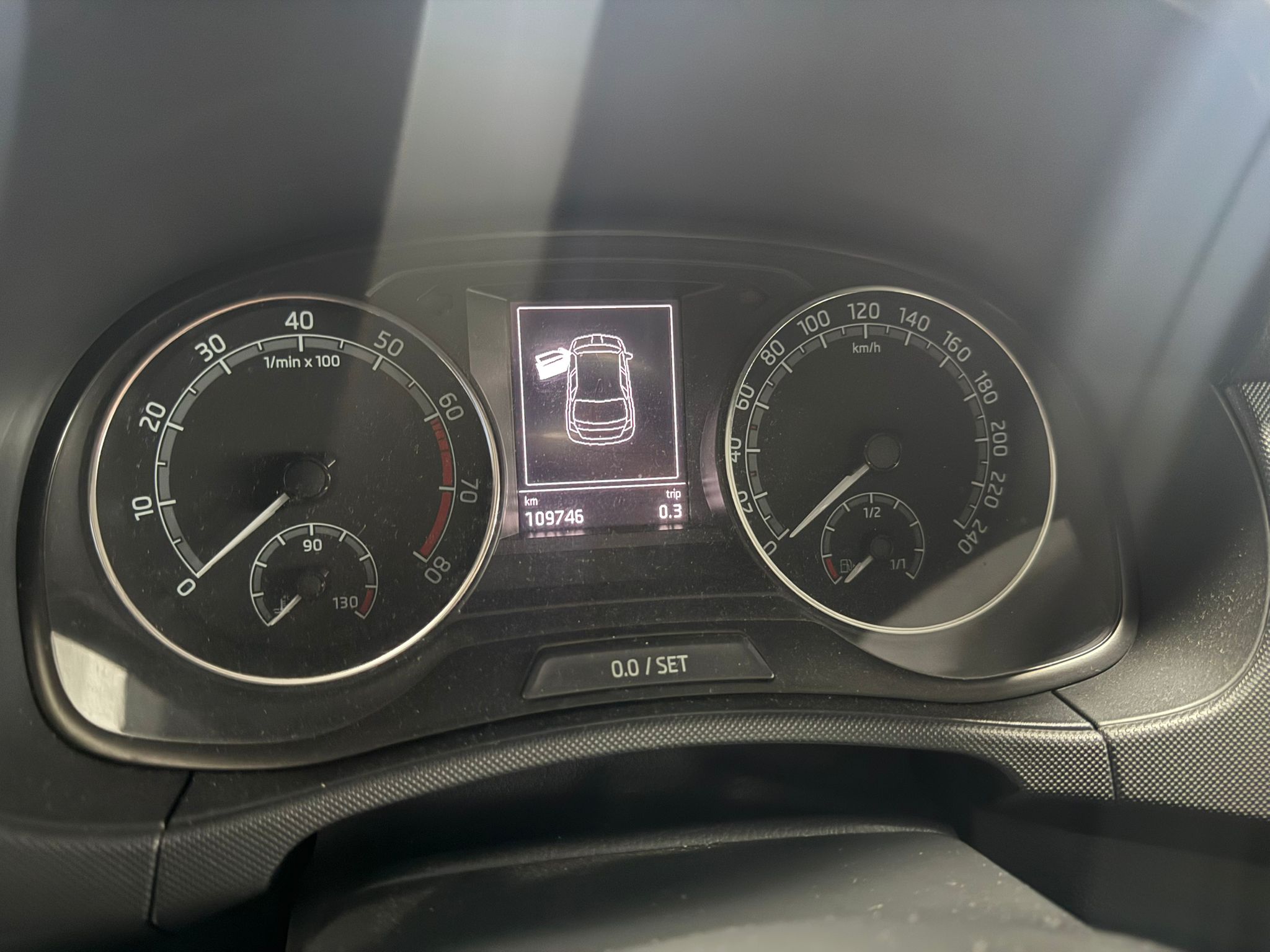 Skoda Fabia segunda mano, año de fabricación - 2021, color plateado, precio 10900€ | foto-6