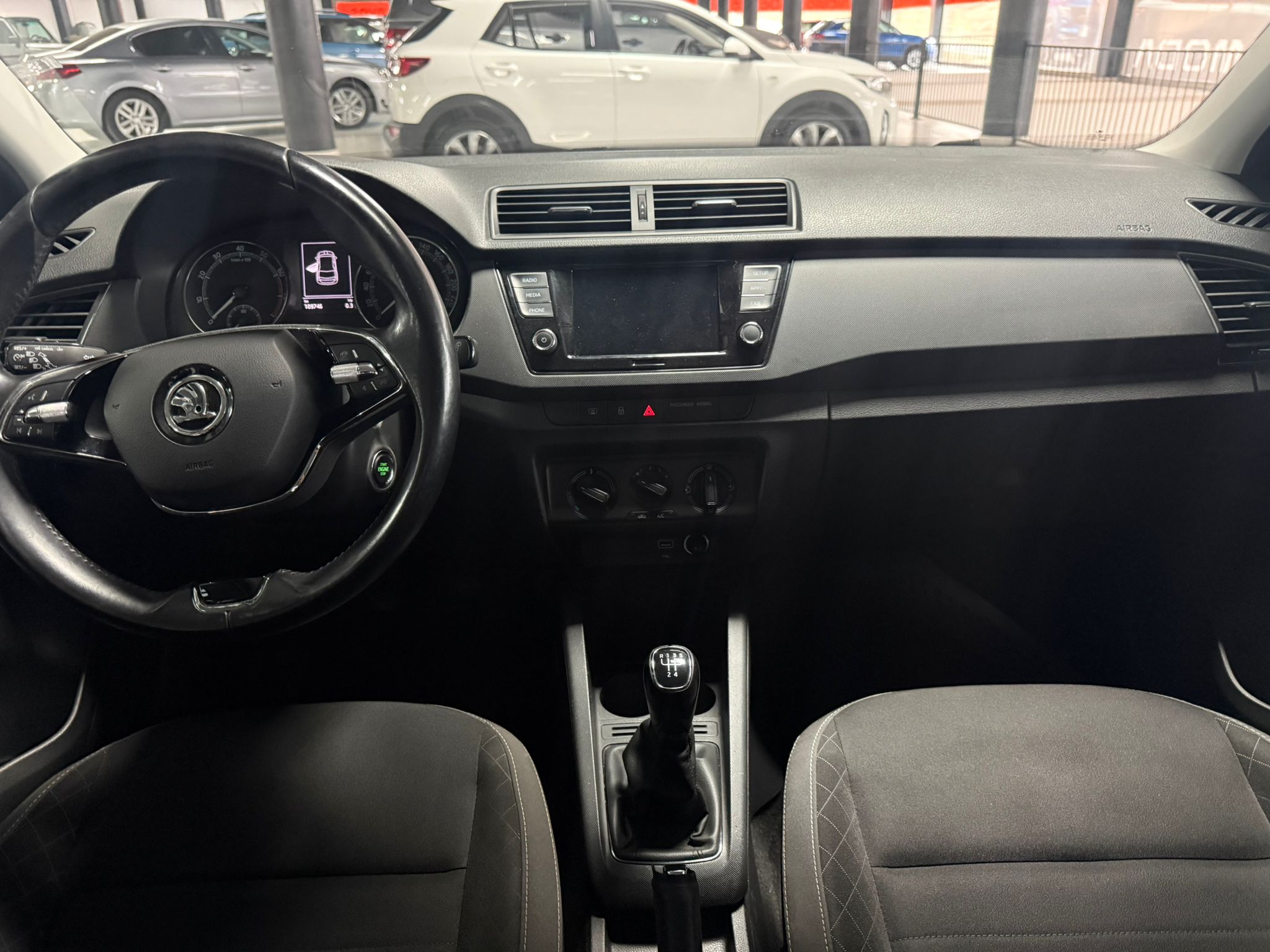 Skoda Fabia segunda mano, año de fabricación - 2021, color plateado, precio 10900€ | foto-7