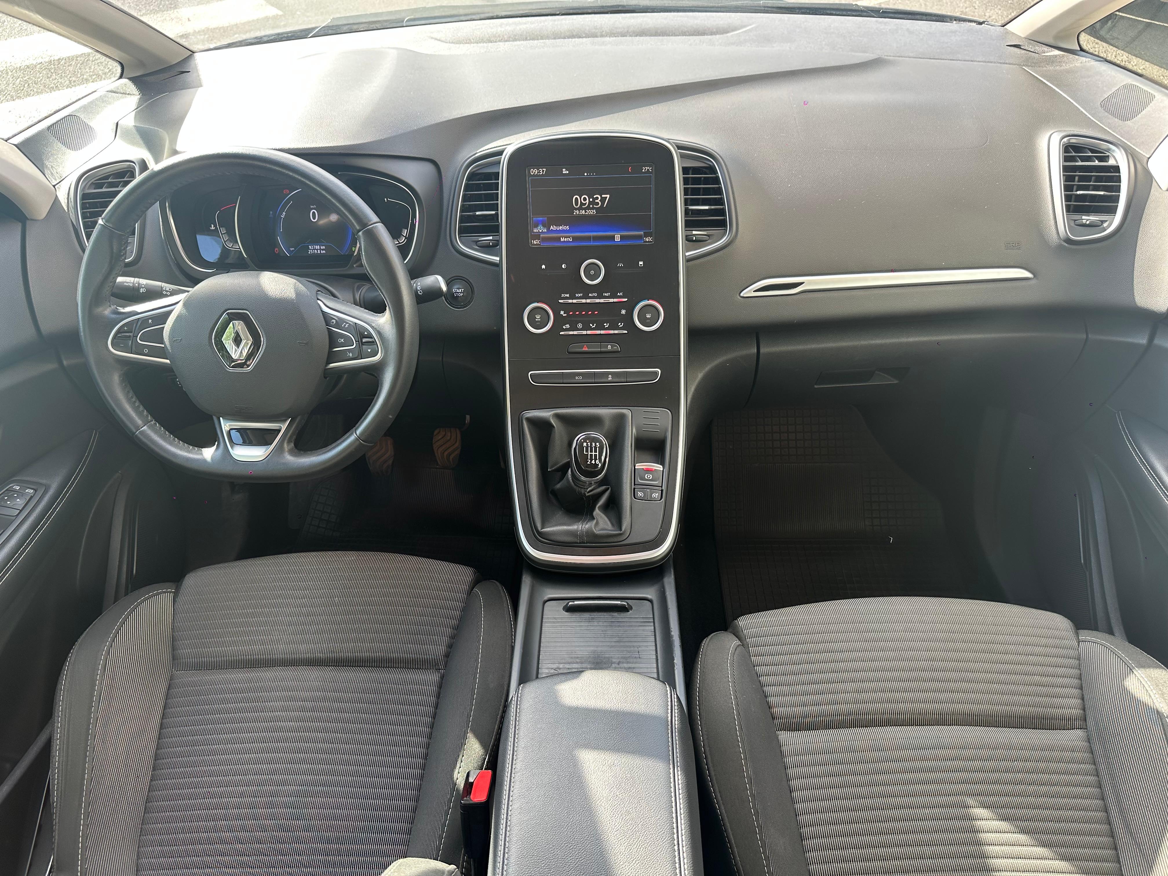 Renault Scenic segunda mano, año de fabricación - 2019, color blanco, precio 14856€ | foto-8